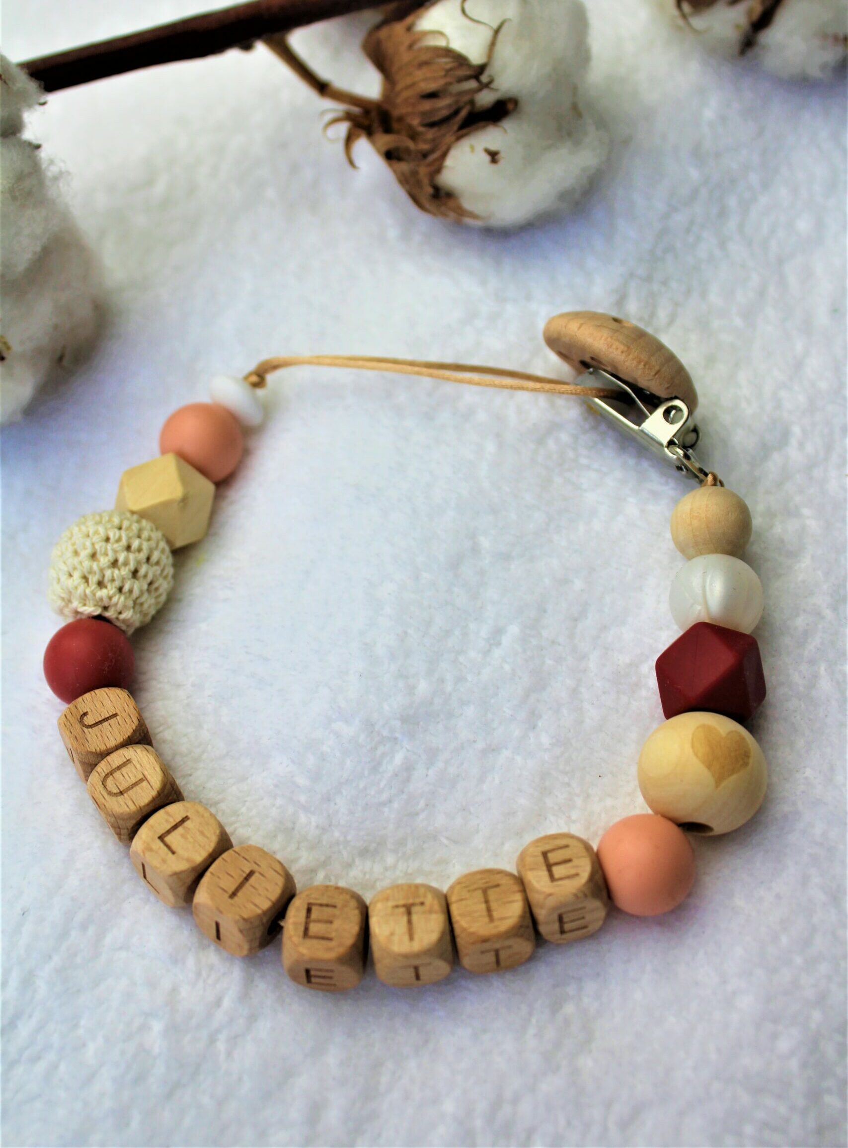 speenkoord met naam - Juliëtte - rood roze