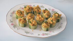 babyshower hapjes komkommer cups