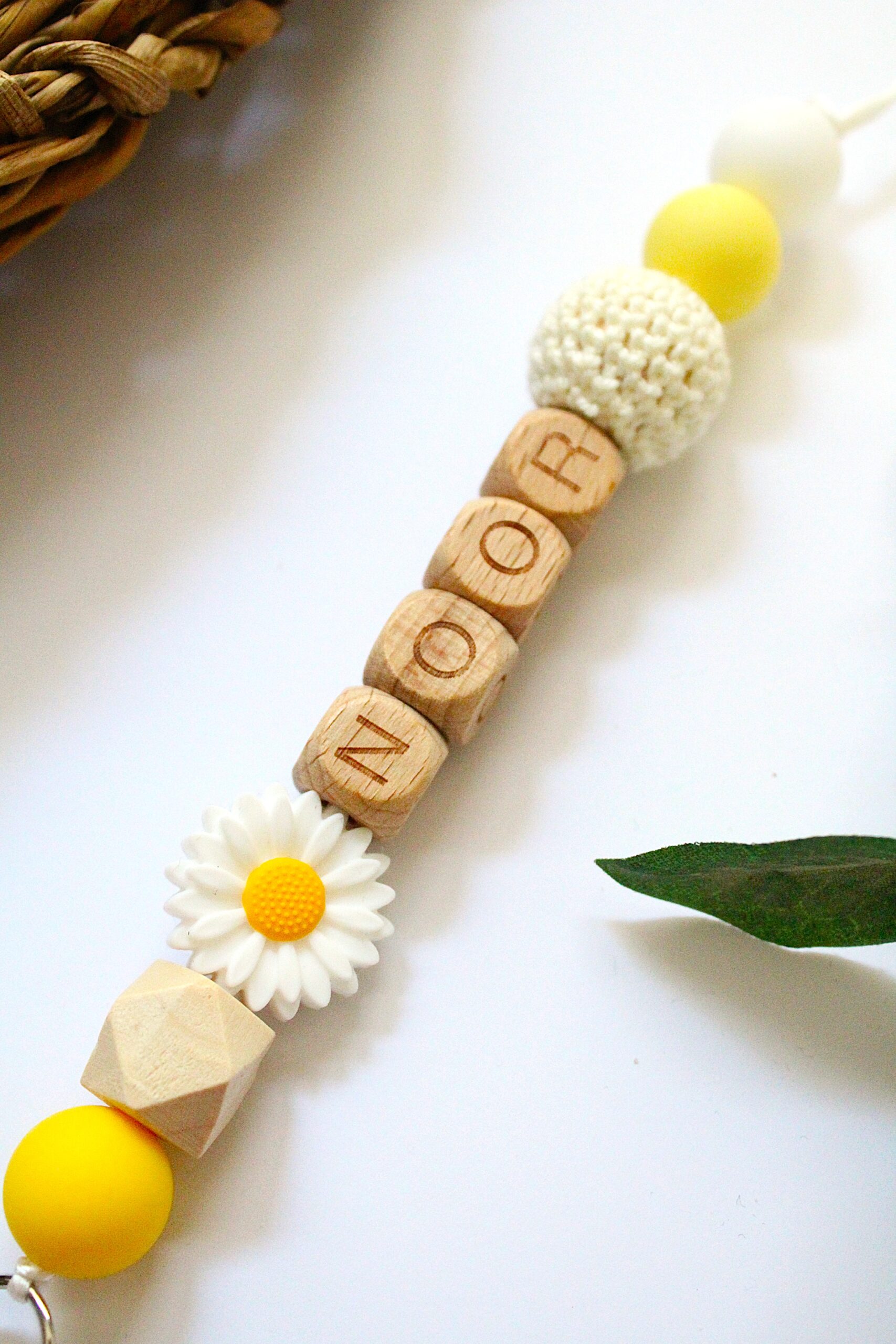 sleutelhanger met naam geel wit